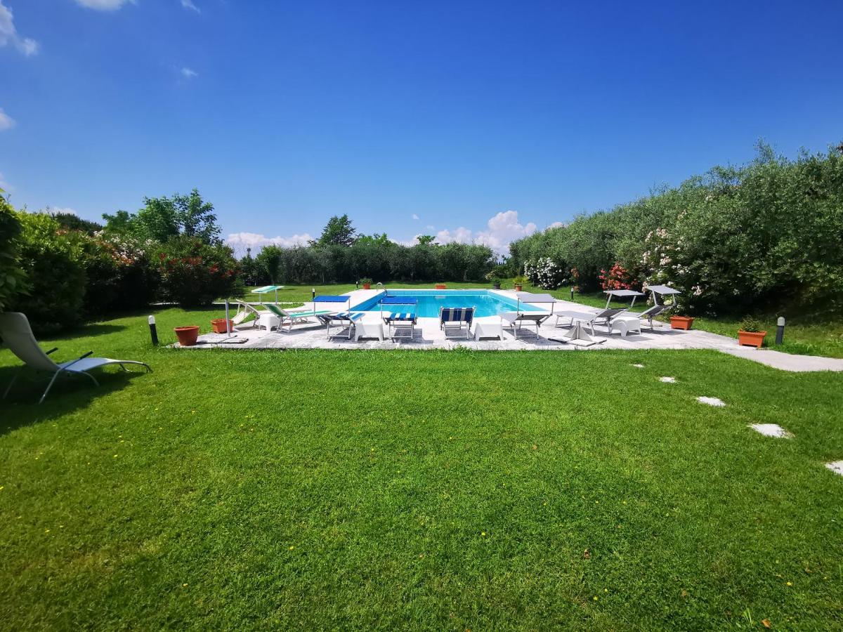 Casa Ghirlanda Con Piscina E Campo Da Tennis Lazise Eksteriør bilde