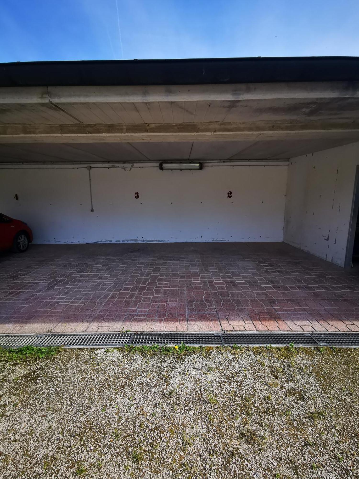 Casa Ghirlanda Con Piscina E Campo Da Tennis Lazise Eksteriør bilde