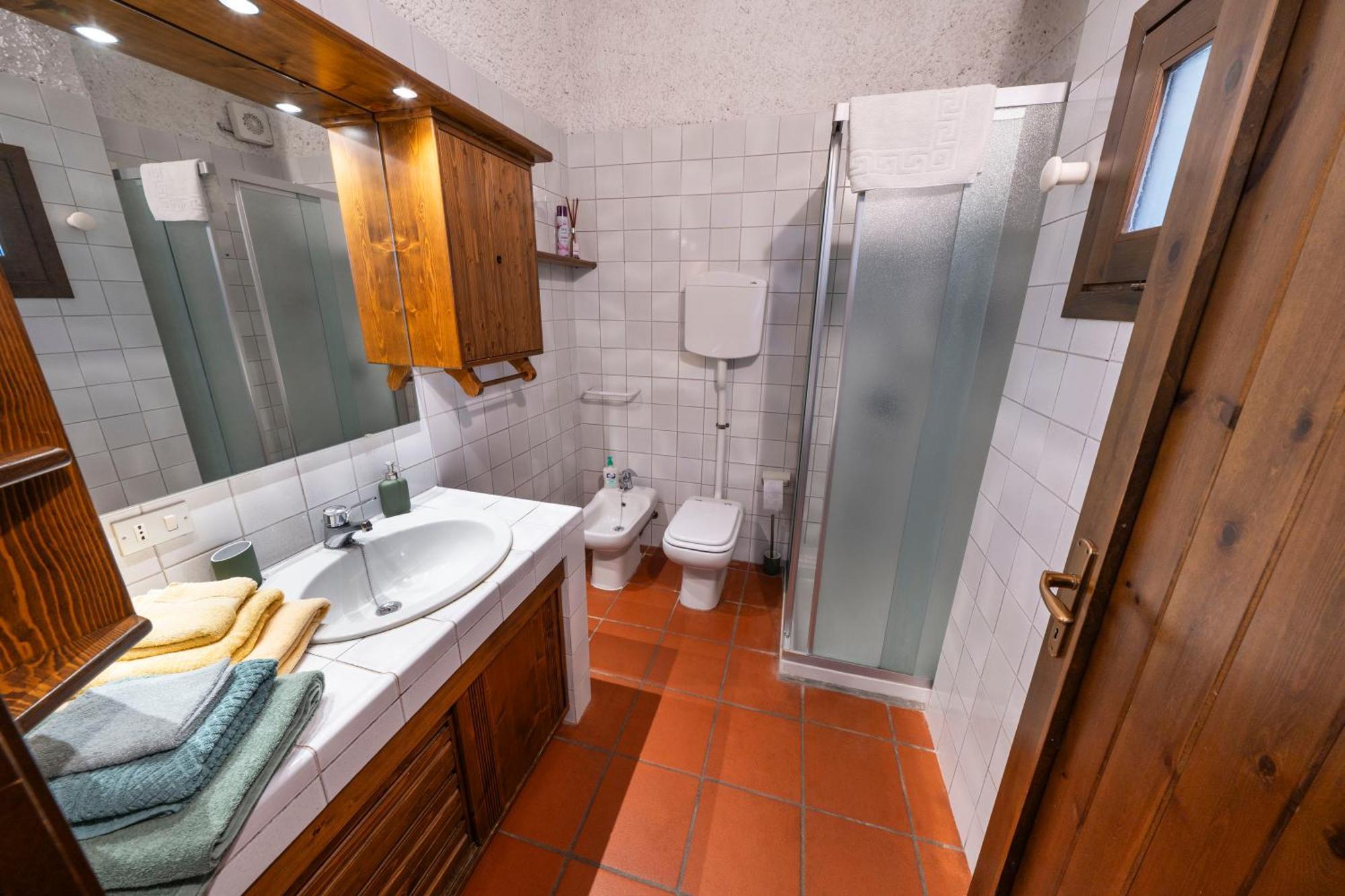 Casa Ghirlanda Con Piscina E Campo Da Tennis Lazise Eksteriør bilde