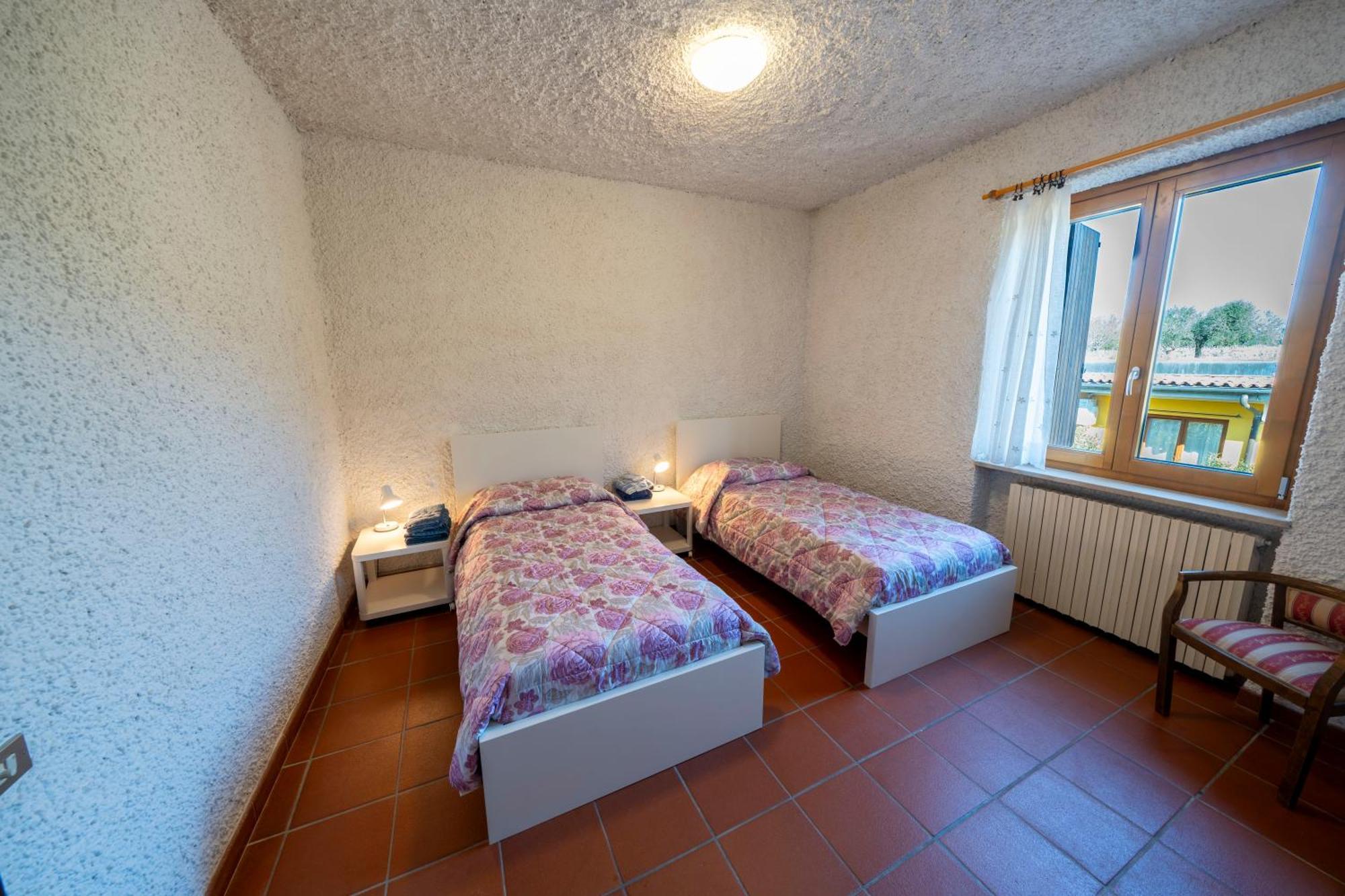 Casa Ghirlanda Con Piscina E Campo Da Tennis Lazise Eksteriør bilde