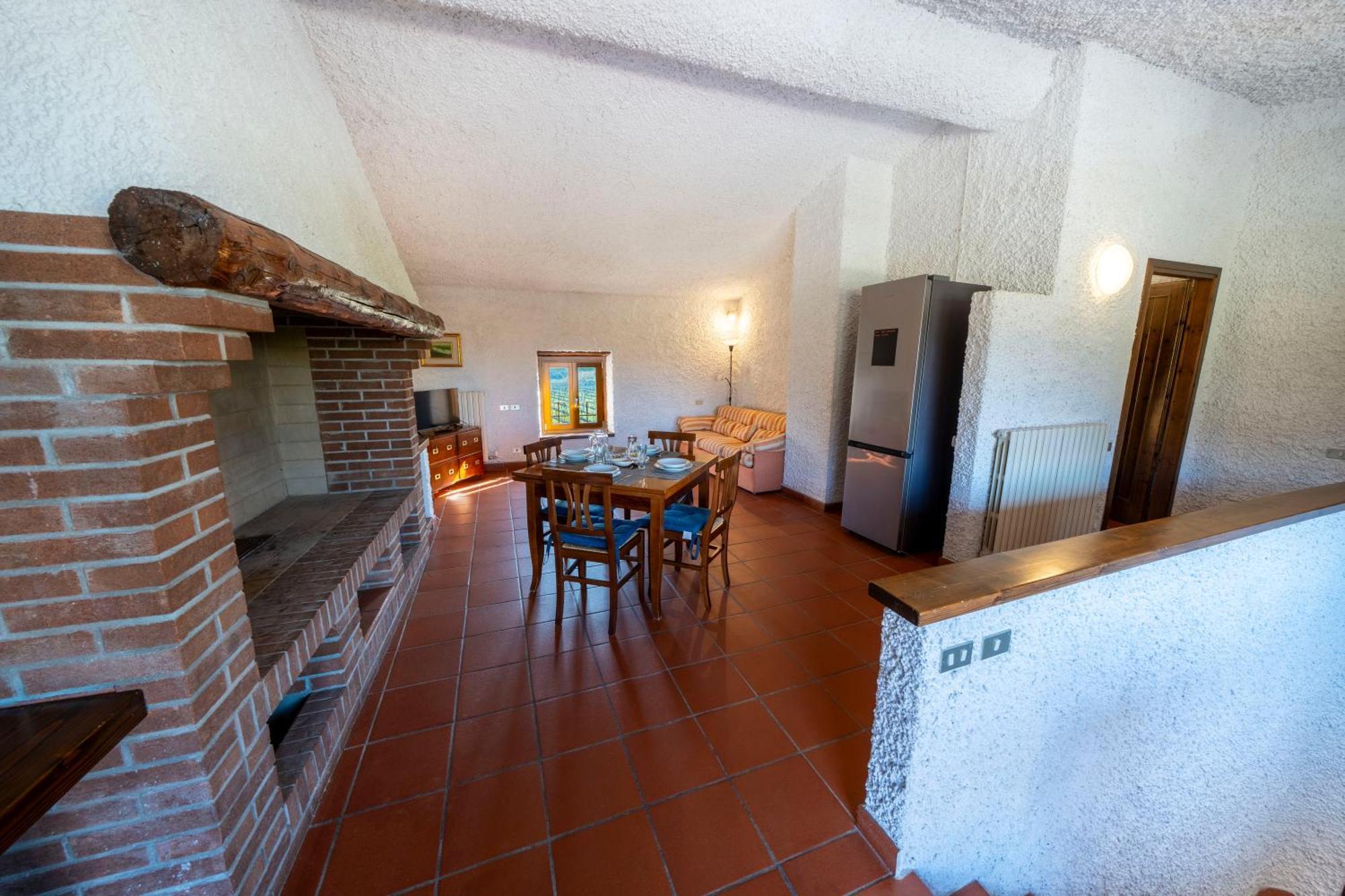 Casa Ghirlanda Con Piscina E Campo Da Tennis Lazise Eksteriør bilde